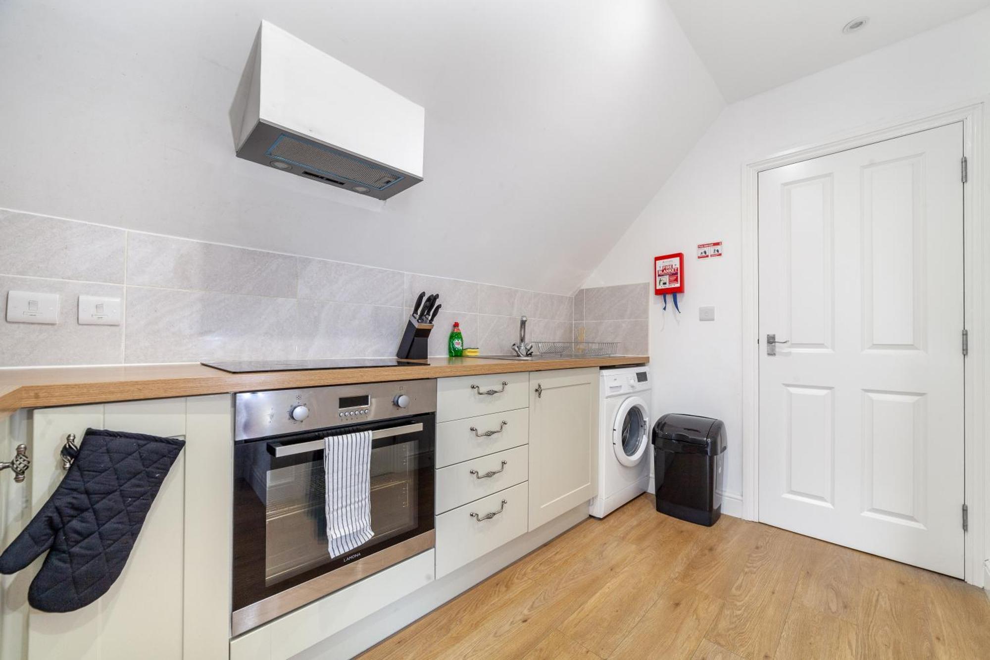 Great 1 Bedroom In Hounslow With Free Parking Abbey Wood エクステリア 写真