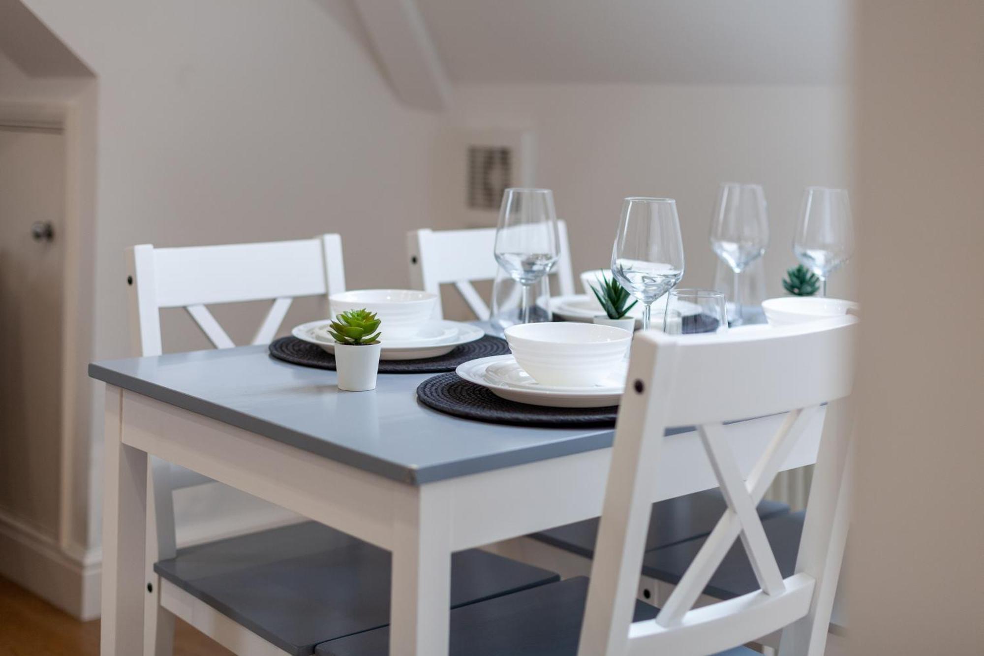Great 1 Bedroom In Hounslow With Free Parking Abbey Wood エクステリア 写真