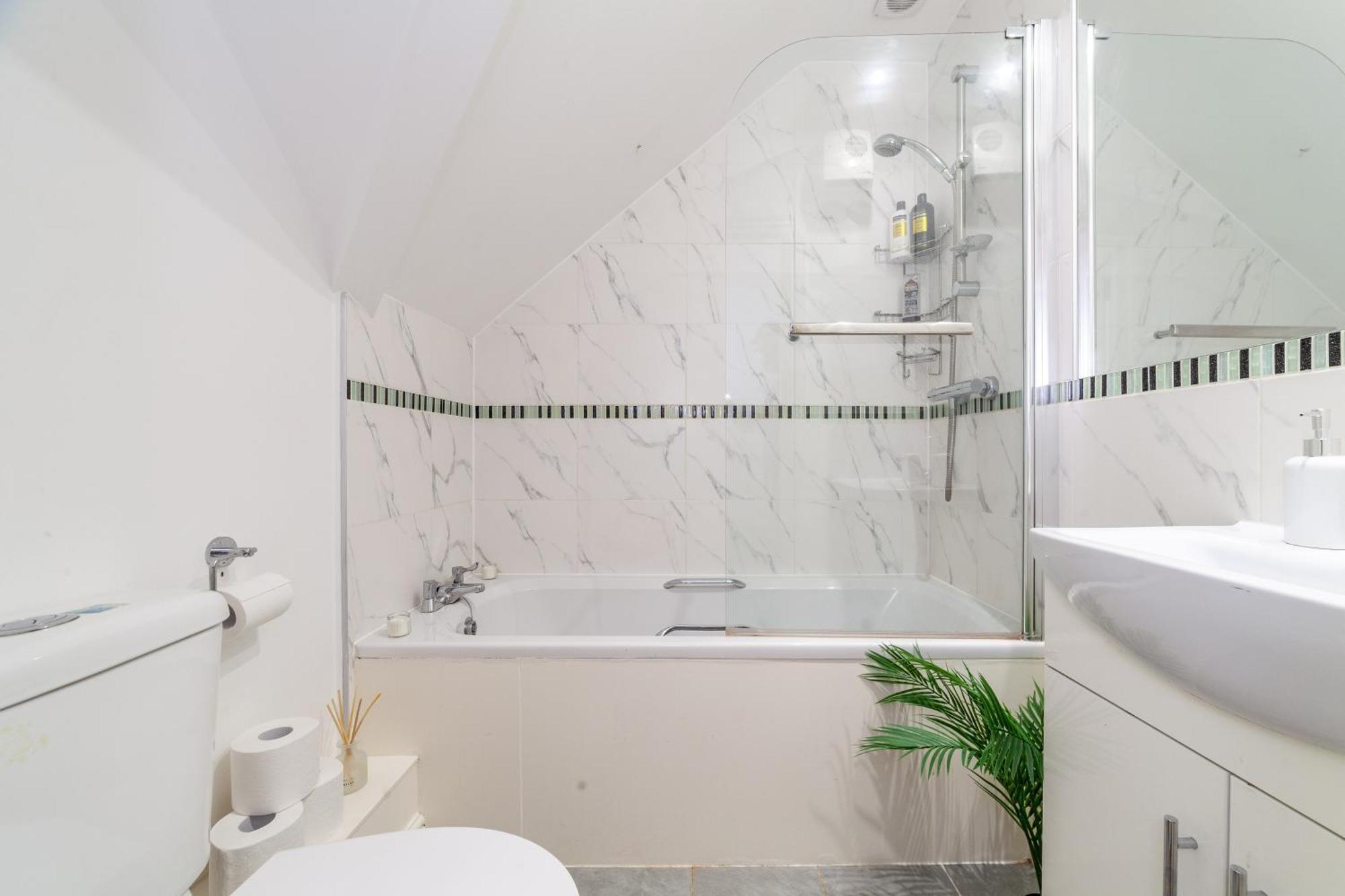 Great 1 Bedroom In Hounslow With Free Parking Abbey Wood エクステリア 写真